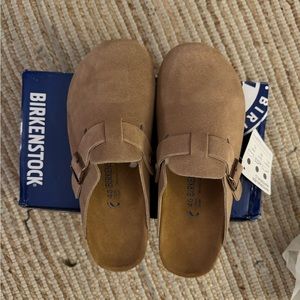 NWT SUEDE BIRK BOSTONS